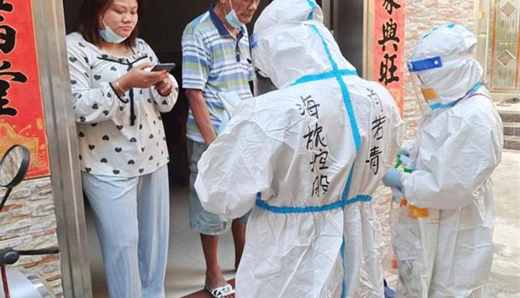 【平凡力量|旅控戰(zhàn)“疫”人物志⑤】貢獻志愿力量 筑起守護之墻——肖若青：一起努力，海南會好，彼此理解，守望相助